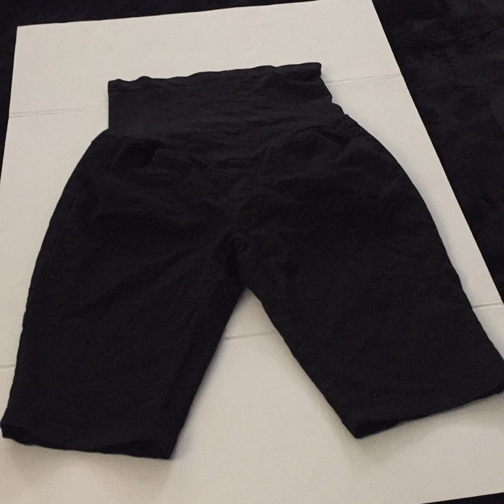 Maternity shorts
